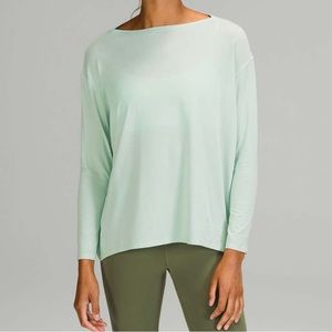 Lululemon back in action top, size 2
